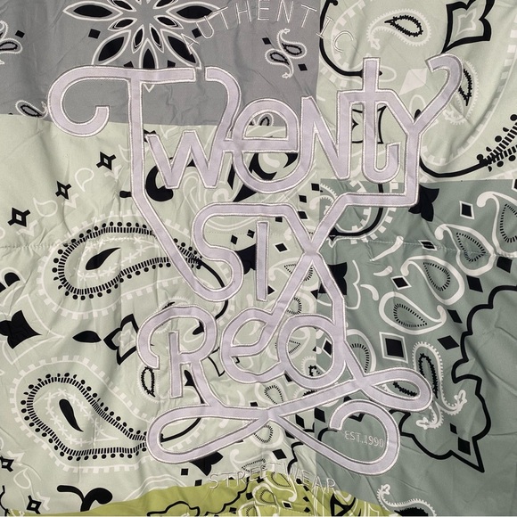 Paisley Print Oversized Puffer Jacket Streetwear Nwot Size XL - Picture 12 of 14